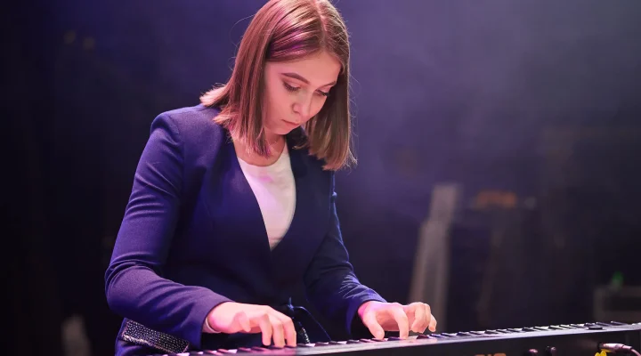 piano_2_yolo.jpg